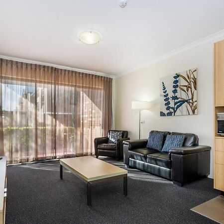 Perth Ascot Central Apartment Hotel Official Bagian luar foto