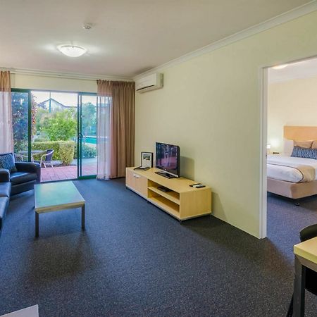 Perth Ascot Central Apartment Hotel Official Bagian luar foto