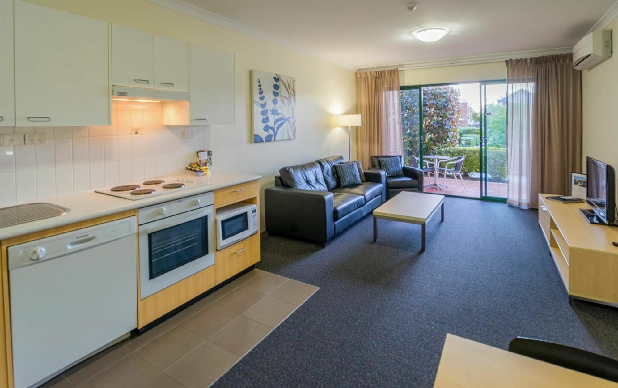 Perth Ascot Central Apartment Hotel Official Bagian luar foto