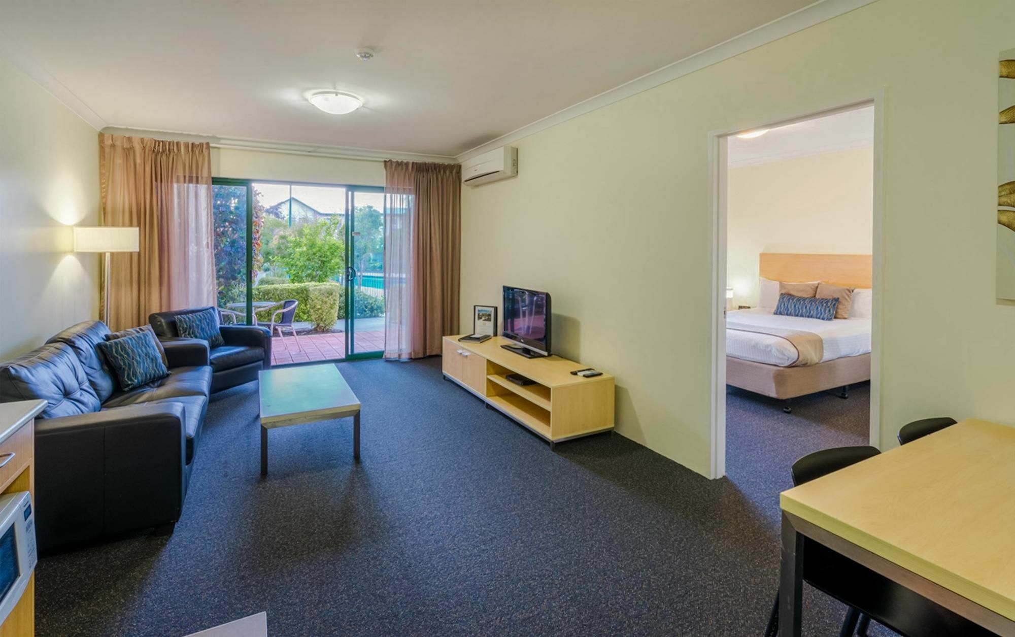 Perth Ascot Central Apartment Hotel Official Bagian luar foto